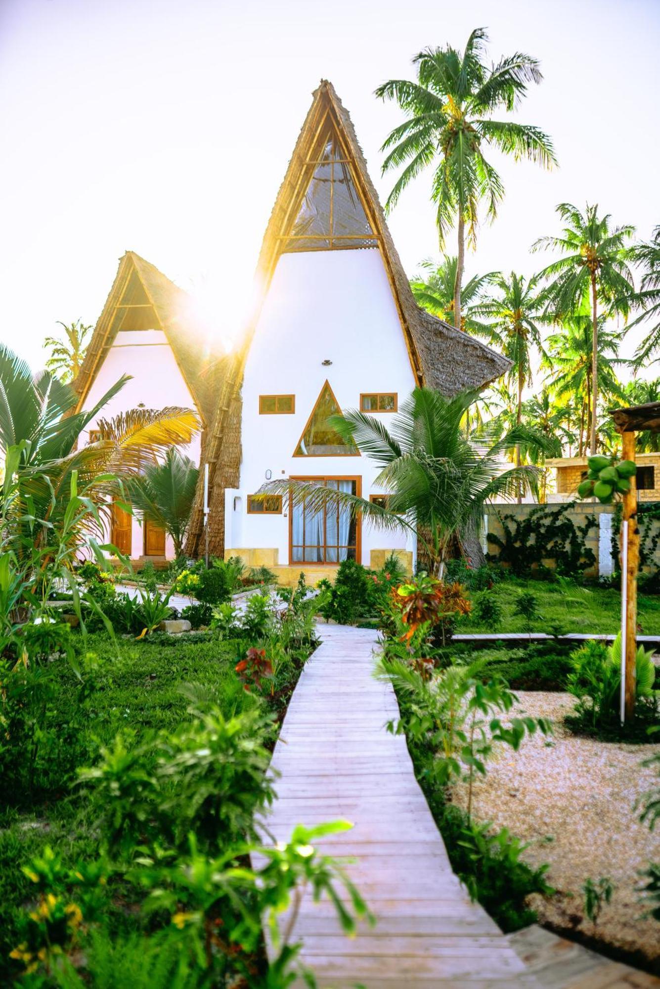 La Perla Beach Resort, Zanzibar - Your Beachfront Private Haven بواني ماكهانجاني المظهر الخارجي الصورة